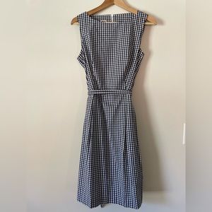 anne klein blue and black gingham on white. size 4 or 6.